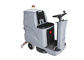 Macchine industriali grige di pulizia dell'impianto di lavaggio del pavimento di guida per il magazzino/fabbrica