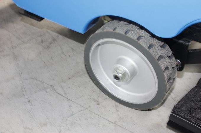 Pulitore grigio del pavimento dell'essiccatore dell'impianto di lavaggio del compatto di colore, macchine elettriche di pulizia del pavimento 0