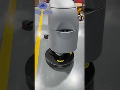 C'è sempre una lavasciuga pavimenti Dycon che può aiutarti