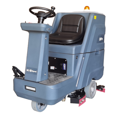 Potente Grande area di guida sullo scrubber 660mm Larghezza di pulizia 10° Gradabilità Efficienza del lavoro 3800m2/h Grado di vuoto 160mbar