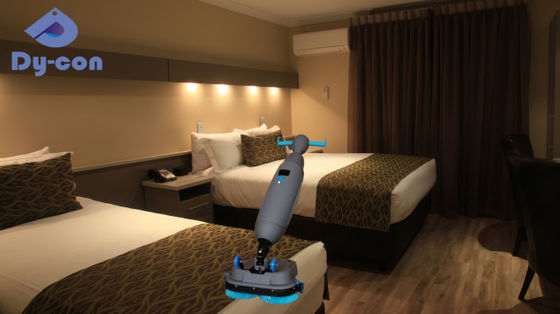Pulizzatore da pavimento per camere d'albergo - Slim 430mm si adatta agli spazi ristretti del bagno